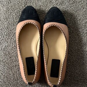 CHANEL Two-Tone Black and Pink Flats